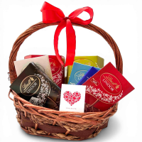 Корпа со чоколади „Lindor уживање“ - Роденденски подарок